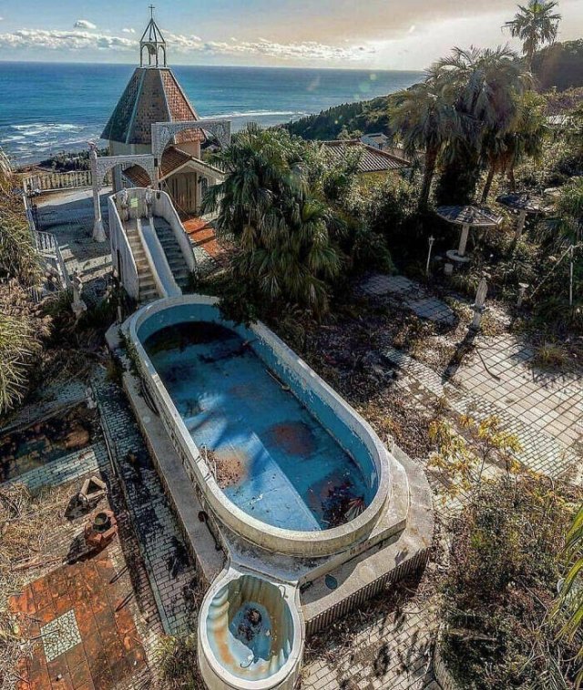 Abandoned Treasures (38 pics)