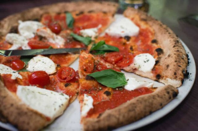 Interesting Food Facts (18 pics)