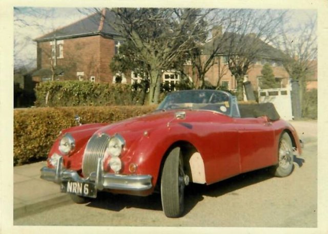 A Vintage “Jaguar” Worth $130,000 (14 pics)