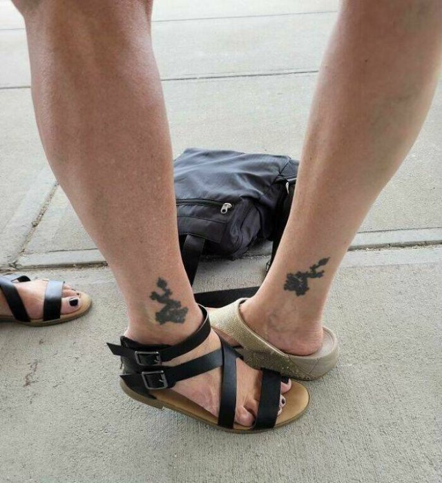 Unexpected Matches With Tattoos (35 pics)