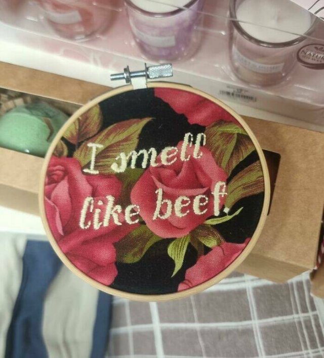 Odd Finds In Charity Shops (40 pics)
