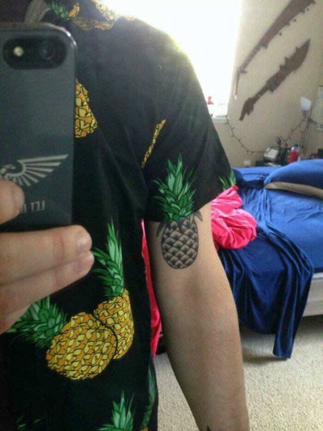 Unexpected Matches With Tattoos (35 pics)