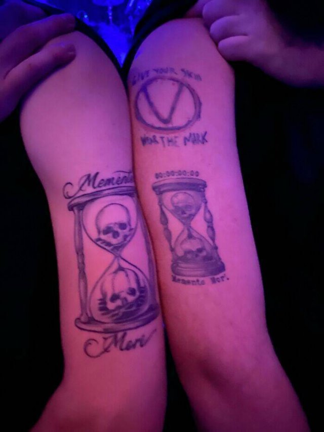 Unexpected Matches With Tattoos (35 pics)
