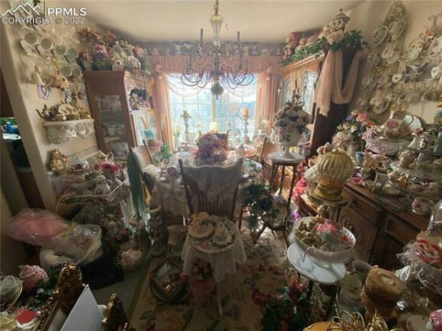 Weird Interiors (39 pics)
