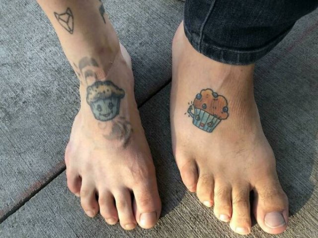 Unexpected Matches With Tattoos (35 pics) Unexpected Matches With Tattoos (35 pics)