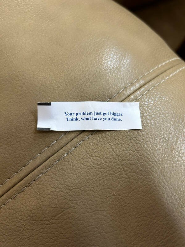 Bad Days Happen (49 pics)