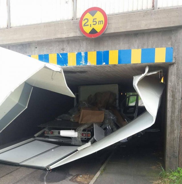 Bad Days Happen (49 pics)