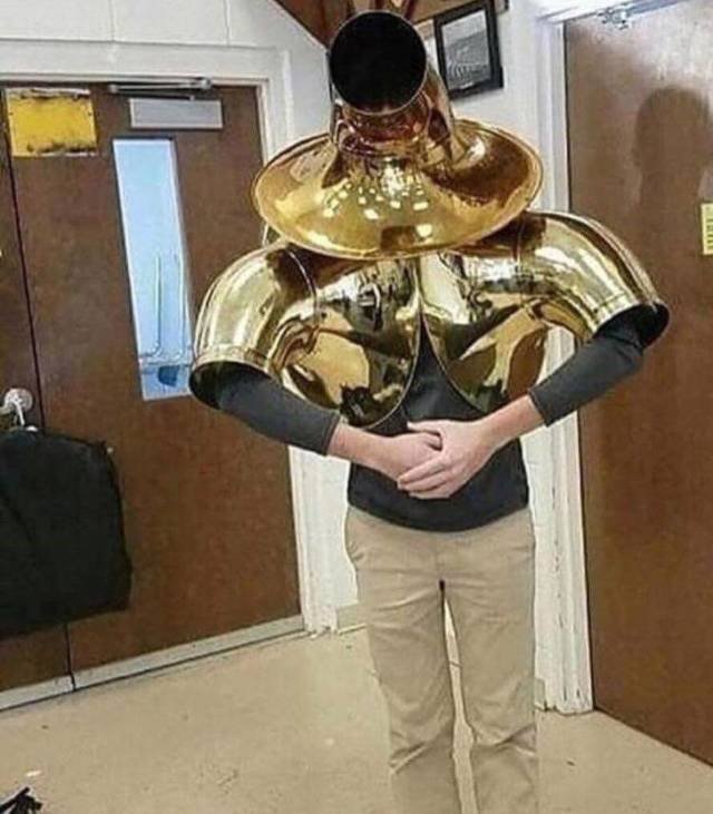 What Is Going On Here? (50 pics)