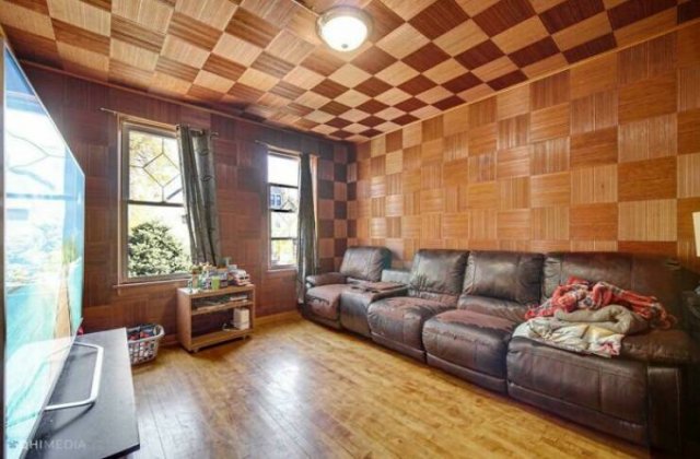 Weird Property Listings (29 pics)