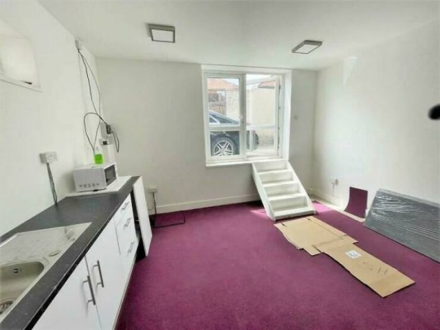 Weird Property Listings (29 pics) Weird Property Listings (29 pics)