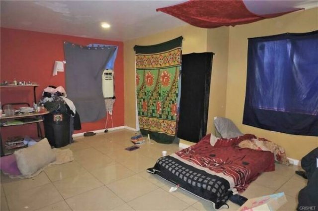 Weird Property Listings (29 pics) Weird Property Listings (29 pics)