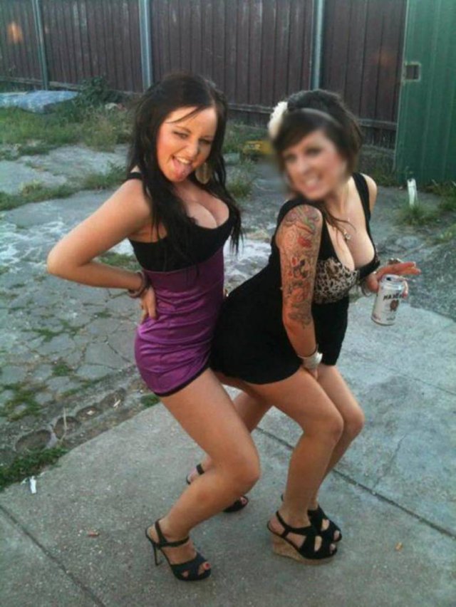 Girls Have Fun (47 pics)