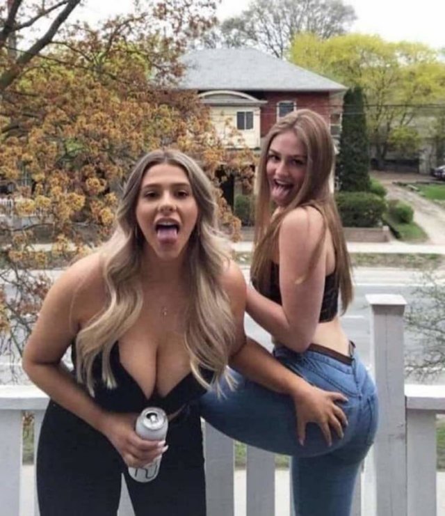 Girls Have Fun (47 pics)