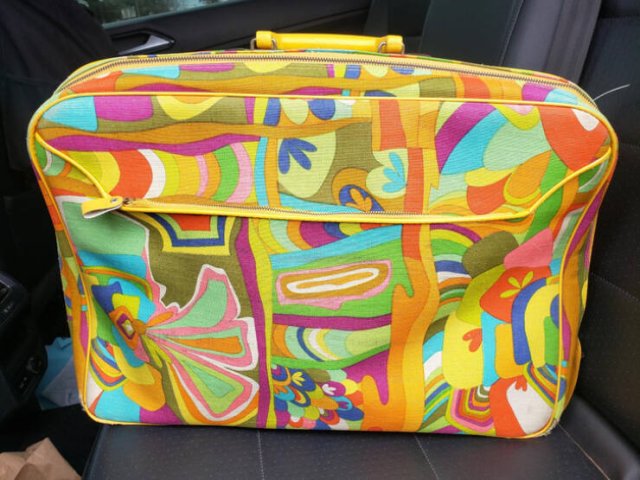Cool Finds In Thrift Shops (24 pics)