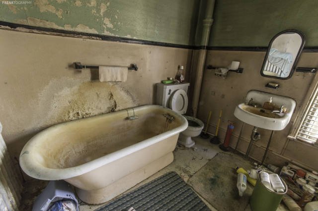 Creepy Photos (46 pics)