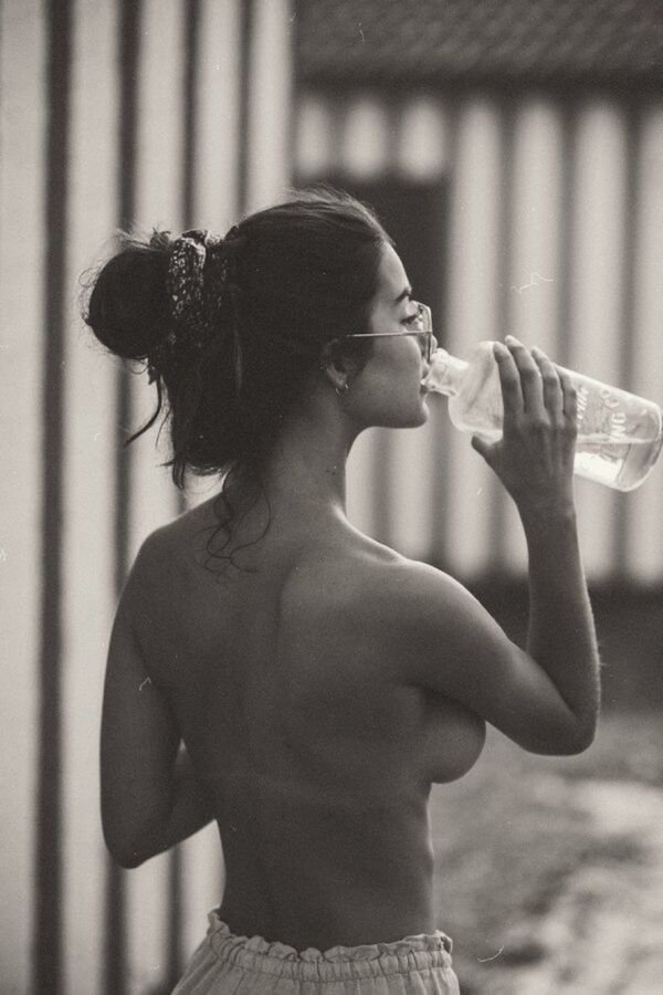 Girls With Tan Lines (25 pics)