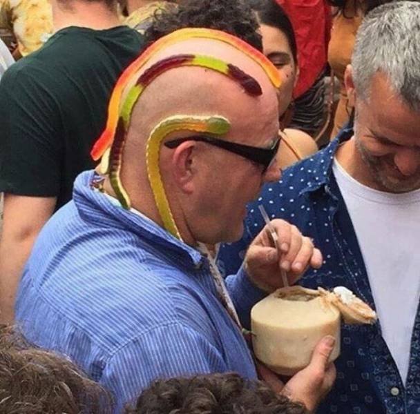 Unexpected Finds And Situations (59 pics)