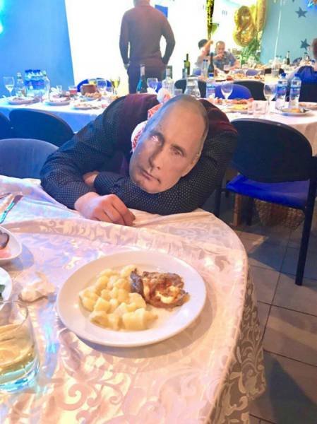 What Is Going On Here? (41 pics)