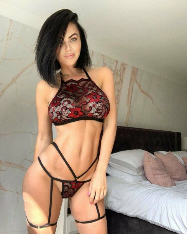 Girls In Lingerie (50 pics)