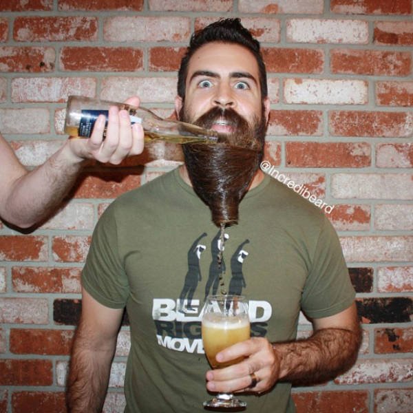 Odd Beards (22 pics)