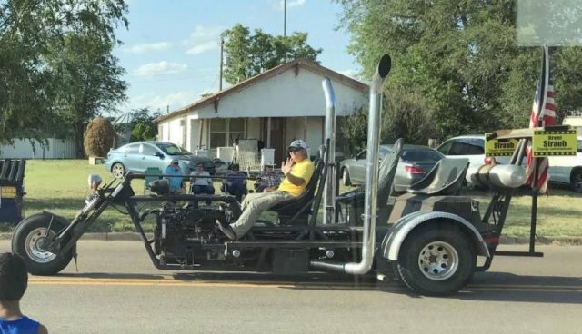 What Is Going On Here? (54 pics)