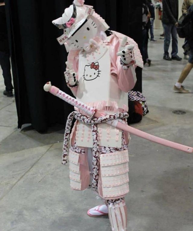 What Is Going On Here? (54 pics)