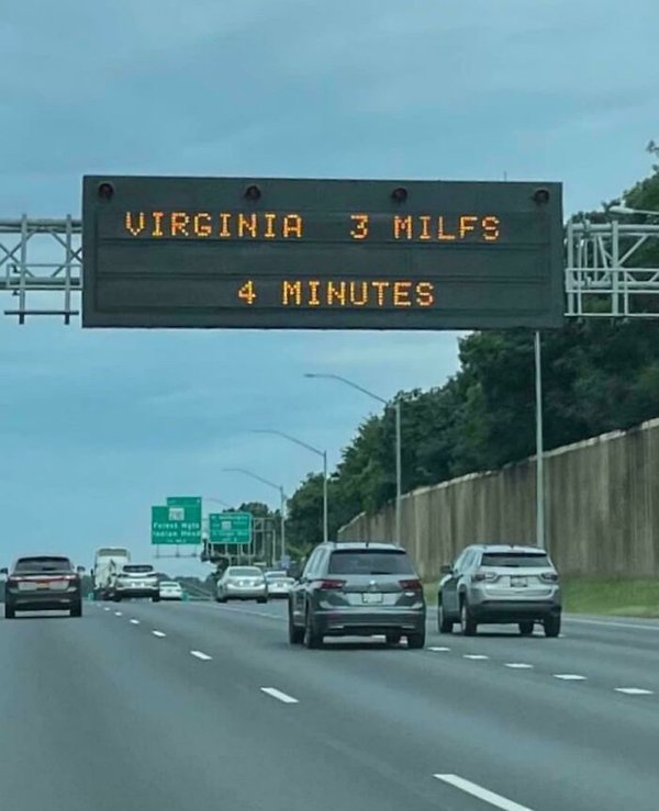 Unexpected And Funny Coincidences (26 pics)