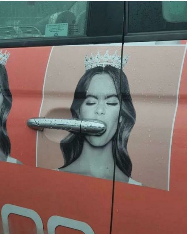 Unexpected And Funny Coincidences (26 pics)