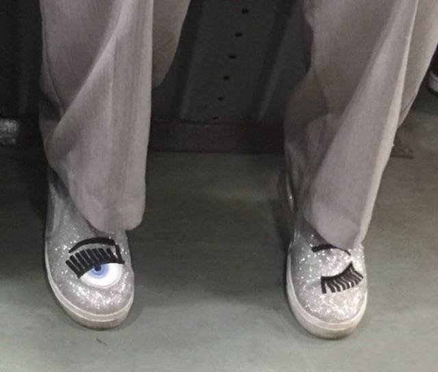 Odd People In The Subway (28 pics)