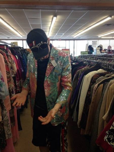 Unusual Finds In Thrift Shops (51 pics)