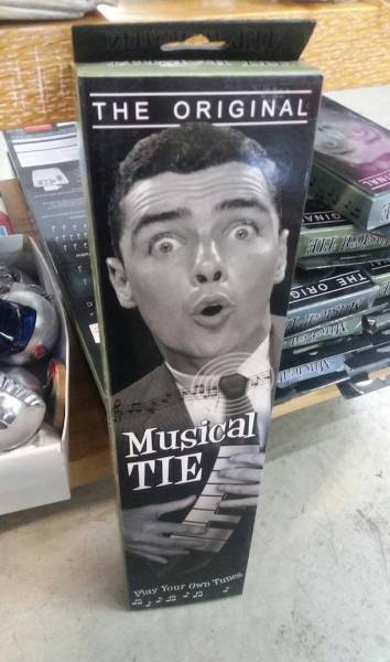 Unusual Finds In Thrift Shops (51 pics)