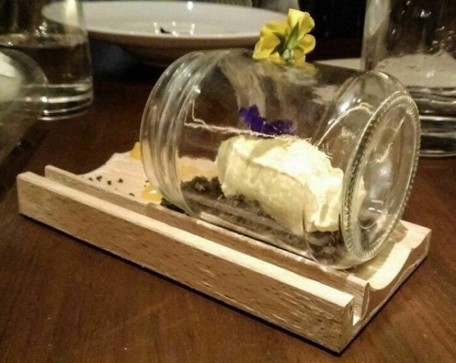 Weird Food Serving (44 pics)