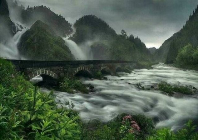 A Little Bit About Norway (44 pics)