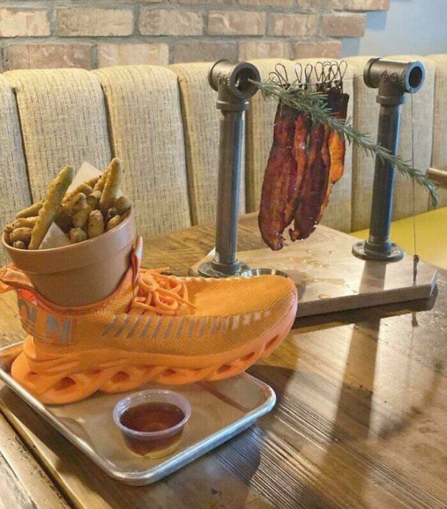 Weird Food Serving (44 pics)