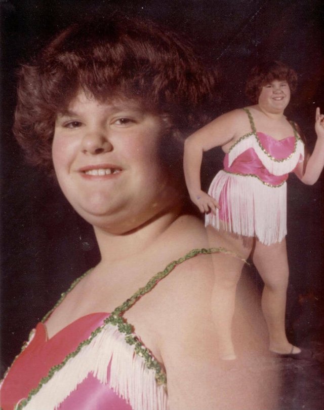 Interesting And Funny Family Photos (16 pics)