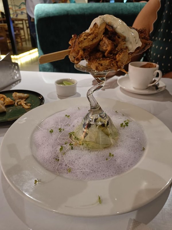 Weird Food Serving (23 pics)