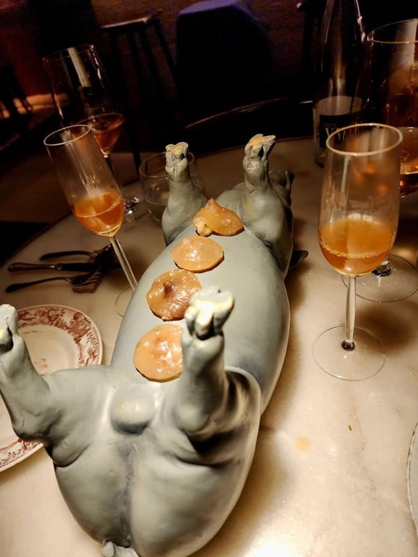 Weird Food Serving (23 pics)