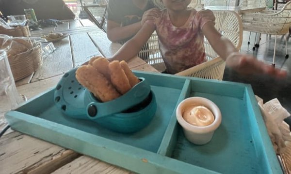 Weird Food Serving (23 pics)