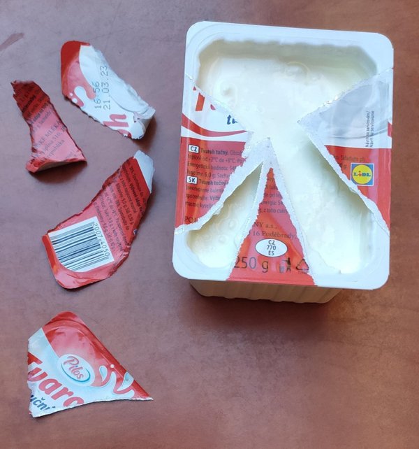 Bad Days Happen (17 pics)