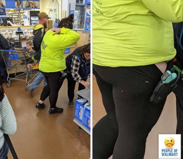 Weird People In Stores (33 pics)