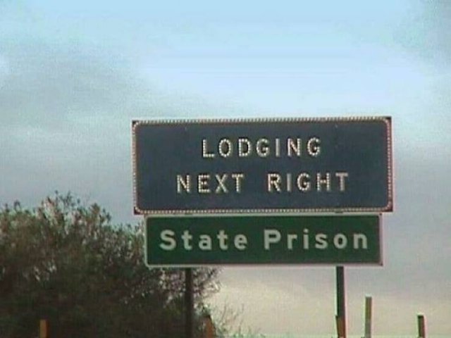 Odd And Funny Signs (29 pics)