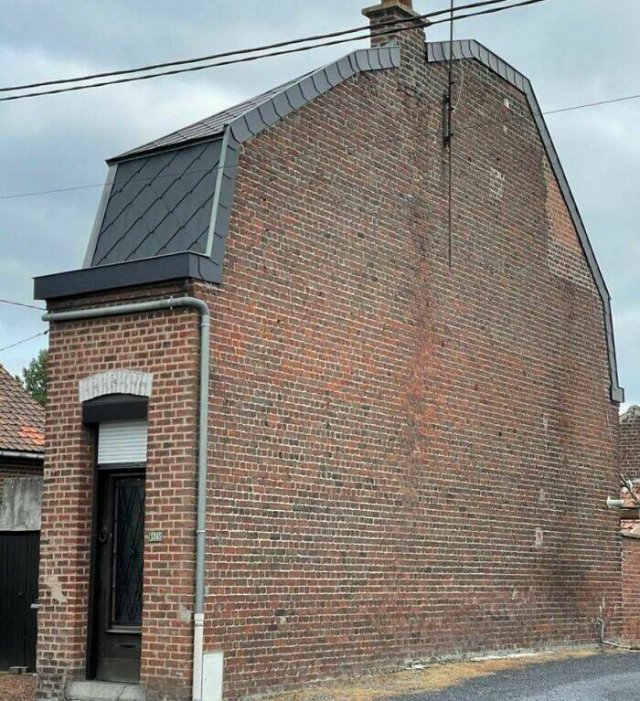Strange Belgian Architecture (25 pics)