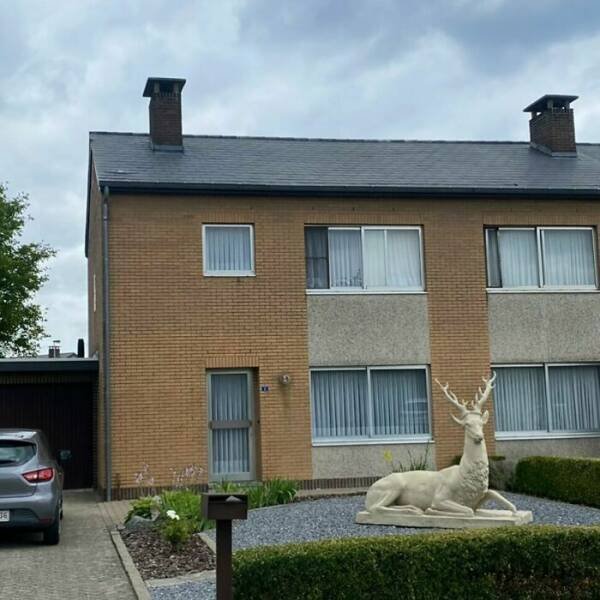 Strange Belgian Architecture (25 pics)