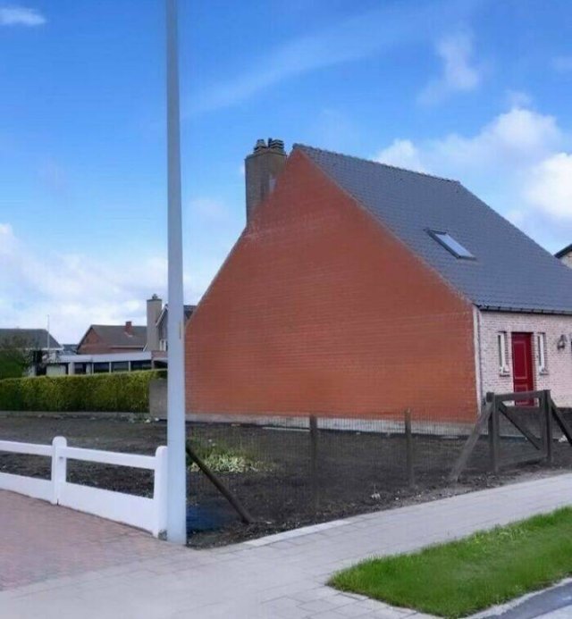 Strange Belgian Architecture (25 pics)
