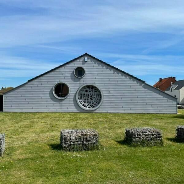 Strange Belgian Architecture (25 pics)