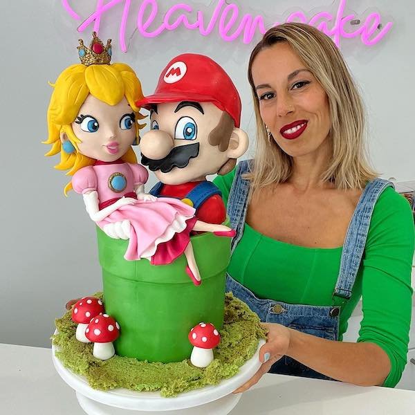 Awesome And Unusual Cakes (25 pics)