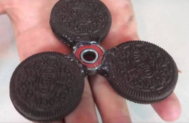 Odd DIY Crafts (18 pics)