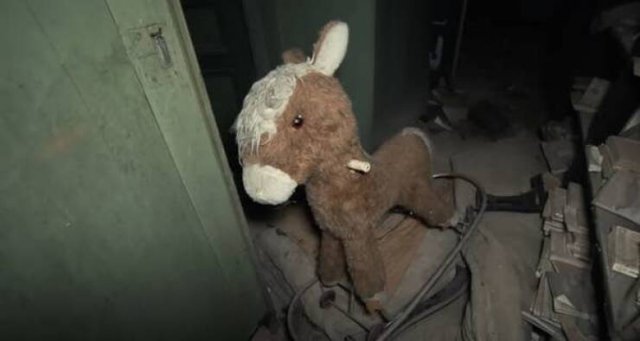 Creepy Finds Of Urban Explorers (22 pics)