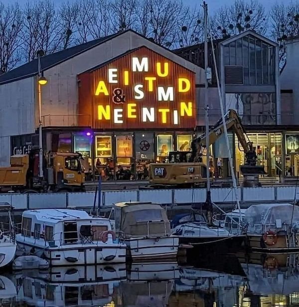 Funny Signs (27 pics)
