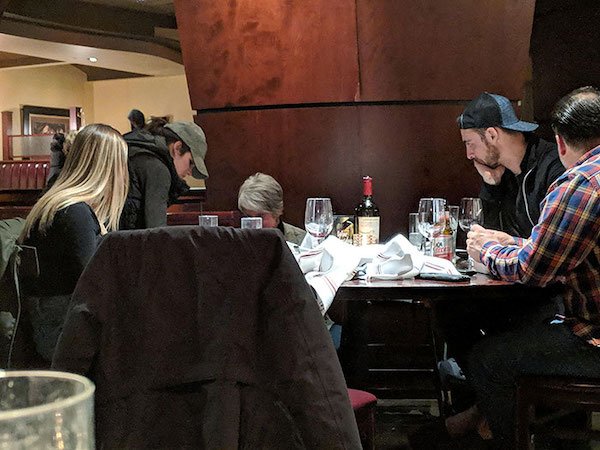 Restaurant Employees Say What Annoys Them (28 pics)